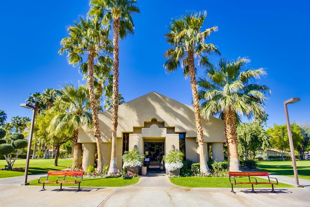 The Villas At Emerald Desert Desert Palms Exterior photo
