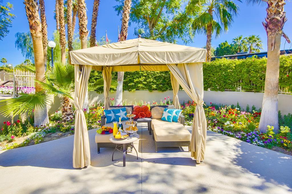 The Villas At Emerald Desert Desert Palms Exterior photo